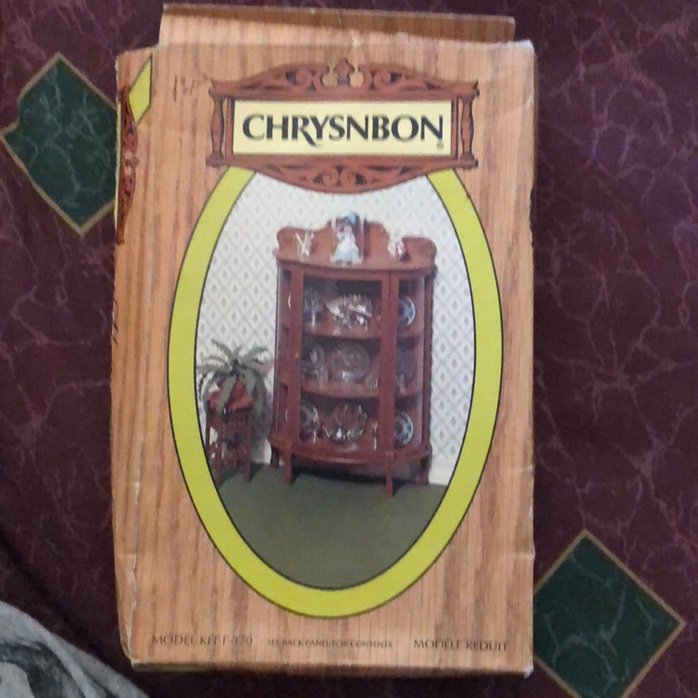 Lot of vintage Chrysnbon Dollhouse Furniture Kits